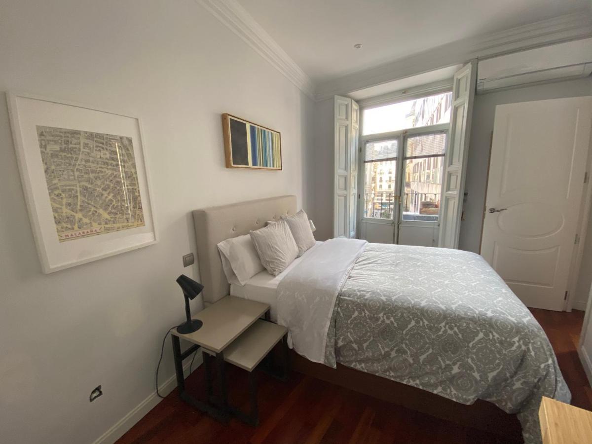I19 - One Bedroom Apartment Madrid Buitenkant foto